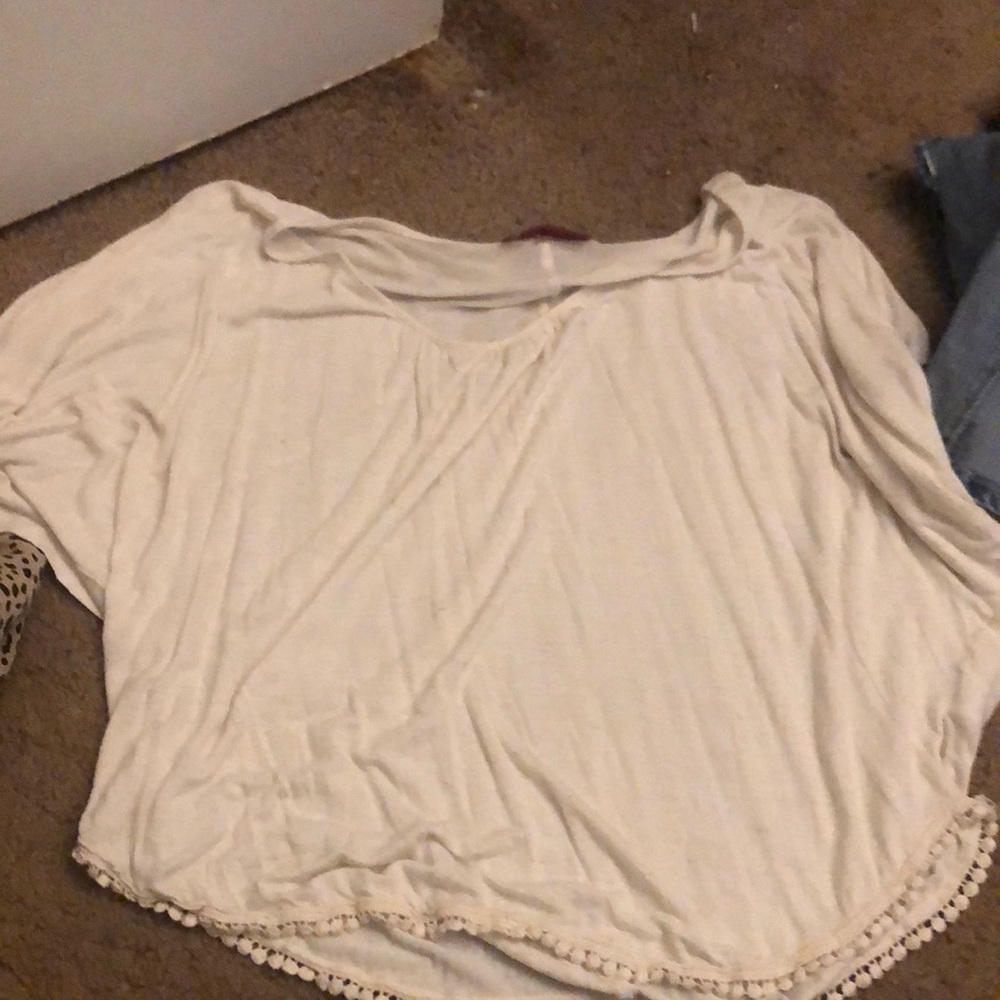 Cream short flowy t shirt